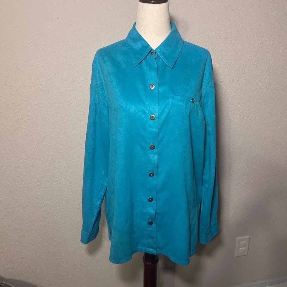 Chico's Design Women's Turquoise Faux Suede Button Up Size 1 / Medium / 8 Tunic